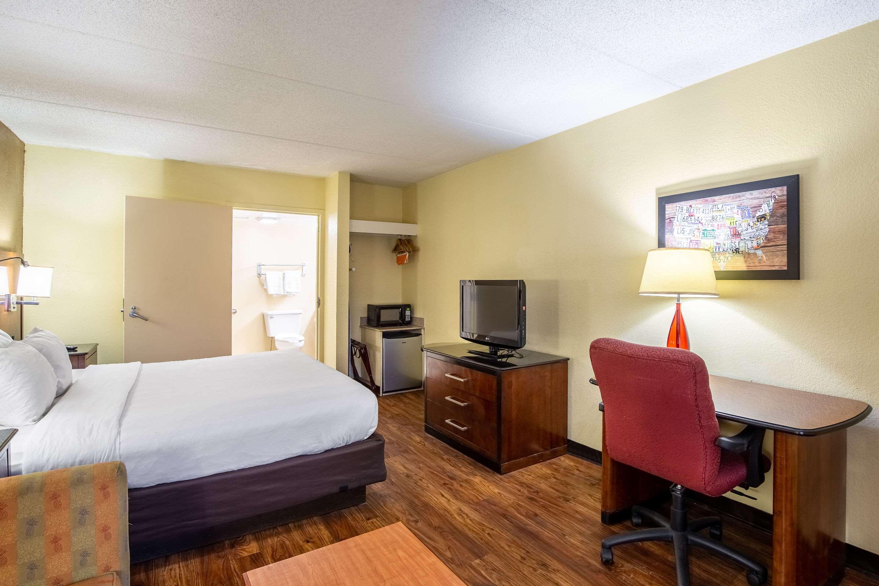 Econo Lodge Naval Station Норфолк Екстер'єр фото