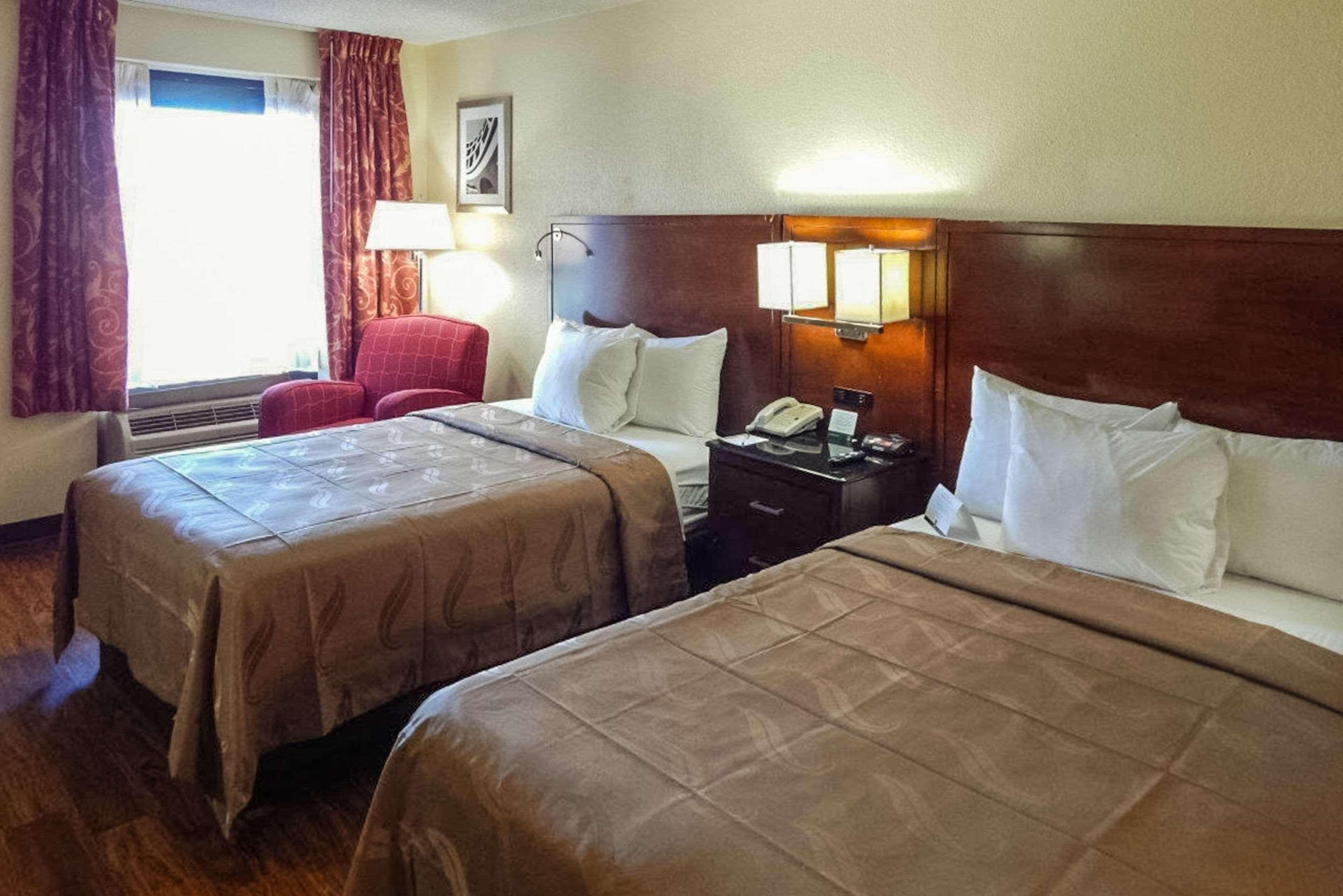 Econo Lodge Naval Station Норфолк Екстер'єр фото